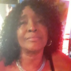 Meet your Posher, Corinne